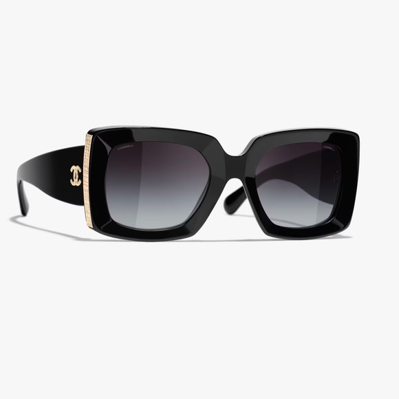 CHANEL Accessories - 1 HR SALE CHANEL